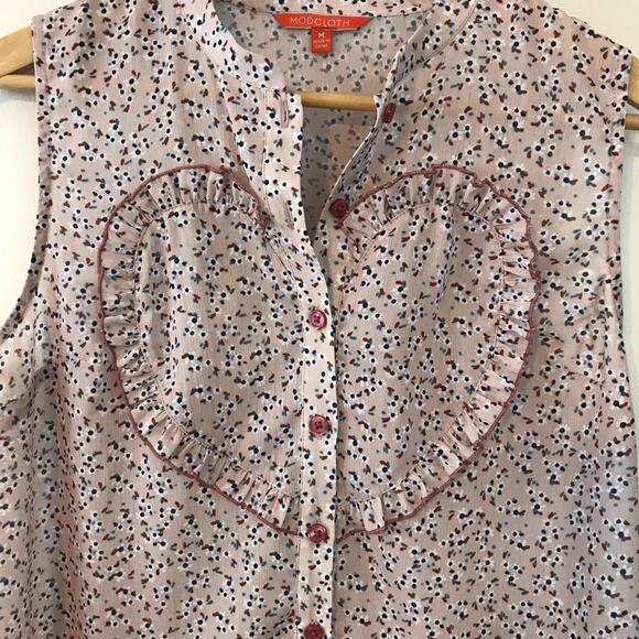 ModCloth Sweet and Smart Sleeveless Floral Ruffle Prairie Heart Blouse Top M - Picture 3 of 9